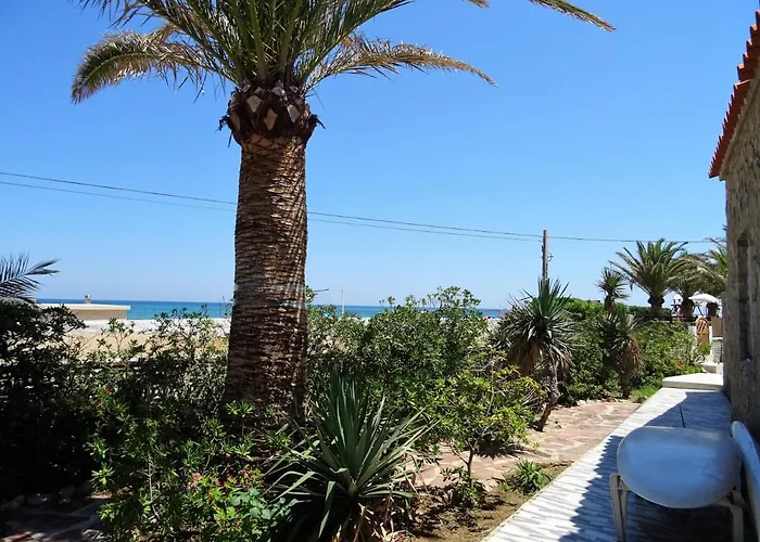 At Seafront With Private Garden-655 Vakantiehuis Dénia