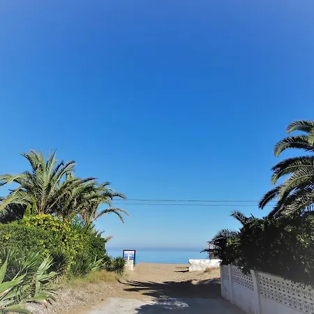 펜션 At Seafront With Private Garden-655 *